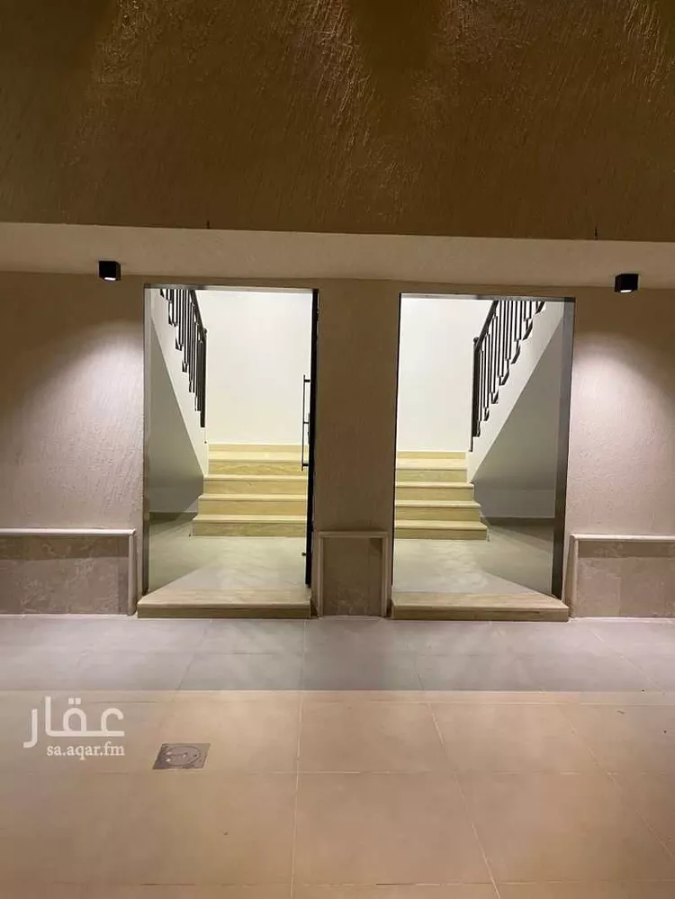 Floor for Sale in Riyadh Al Uraija Al Gharbiyah صورة 2