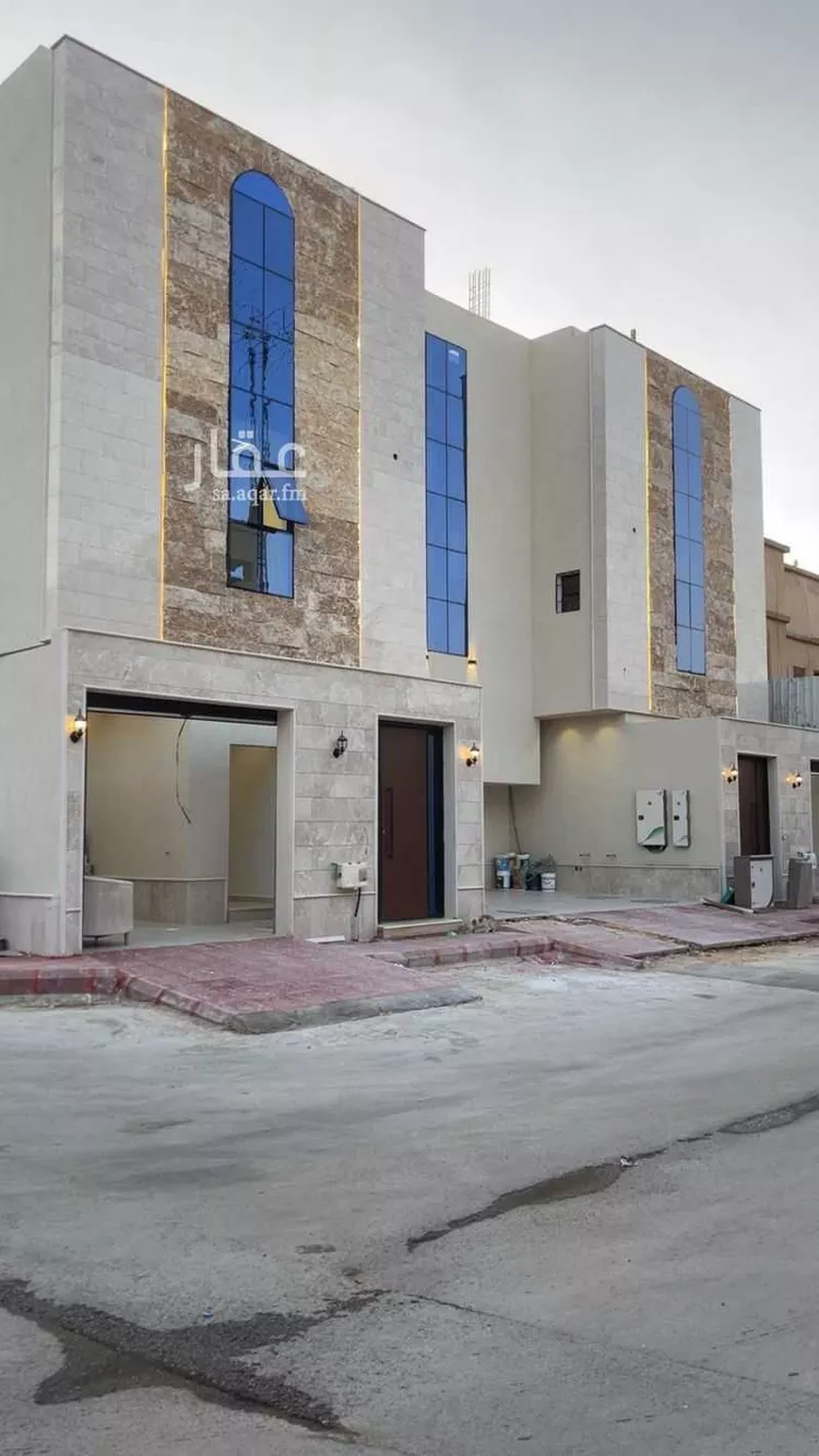 Floor for Sale in Riyadh Al Uraija Al Gharbiyah