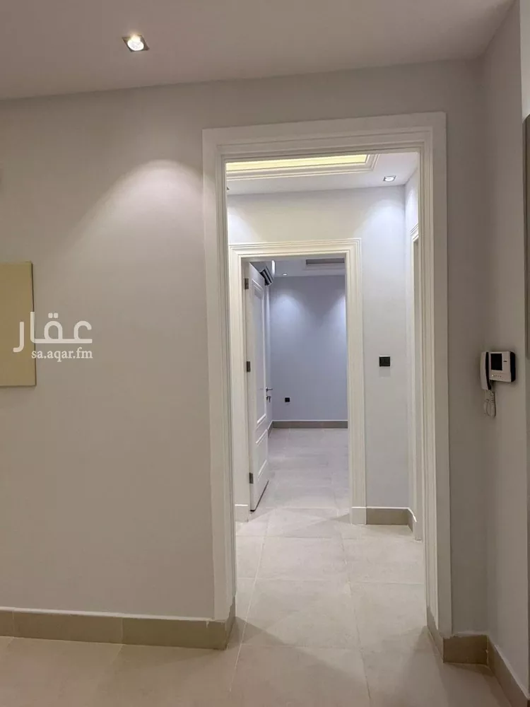 شقة للإيجار في شارع الشيخ عبدالله بن جبرين, حي القيروان, مدينة الرياض, منطقة الرياض صورة 4
