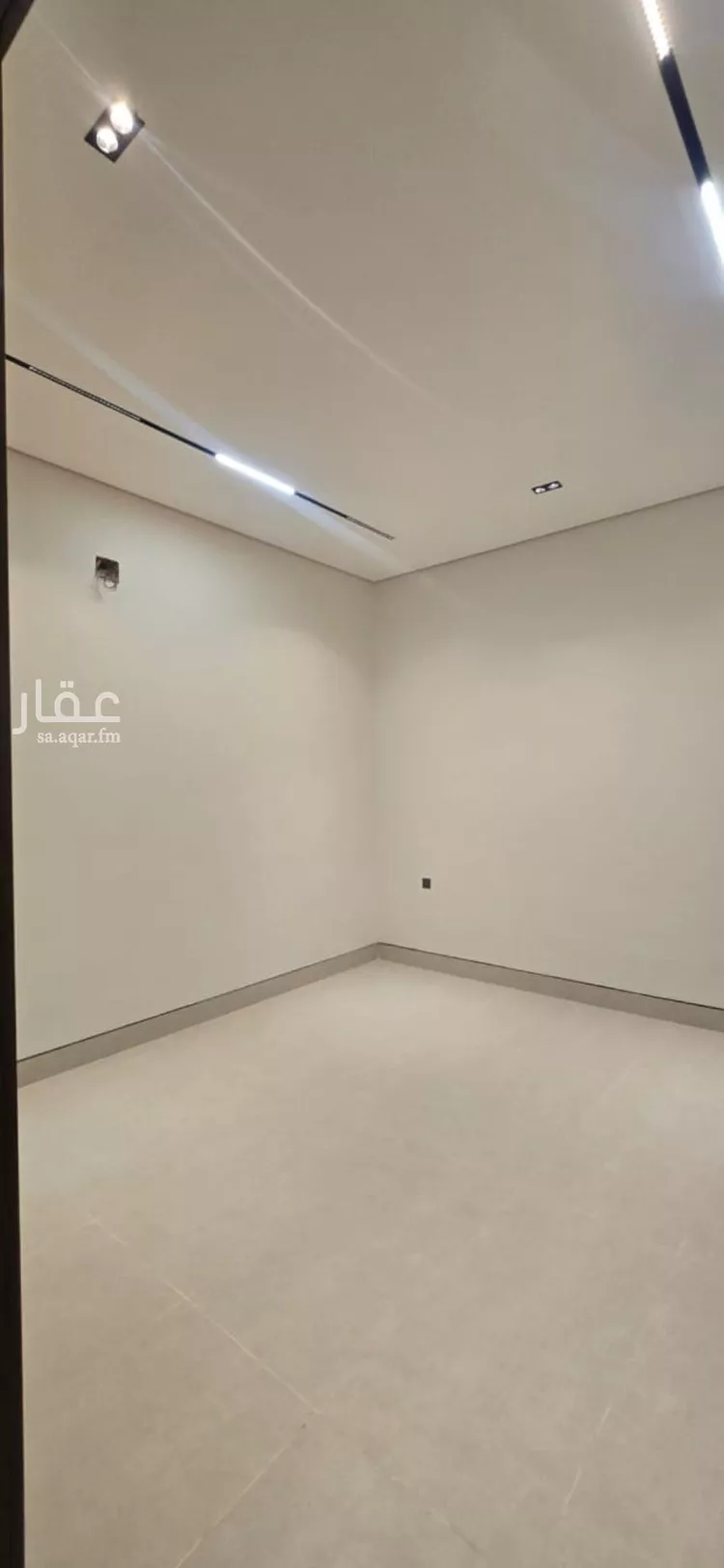 Floor for Sale in Riyadh Al Fayha 7