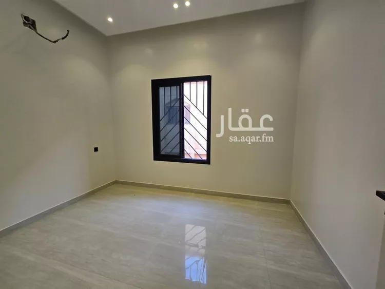 دور للبيع في شارع كدا, حي شبرا, مدينة الرياض, منطقة الرياض صورة 3