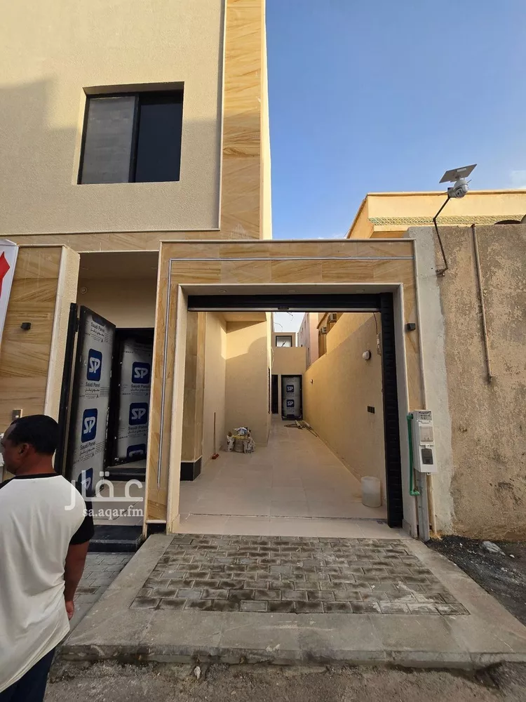 دور للبيع في شارع كدا, حي شبرا, مدينة الرياض, منطقة الرياض