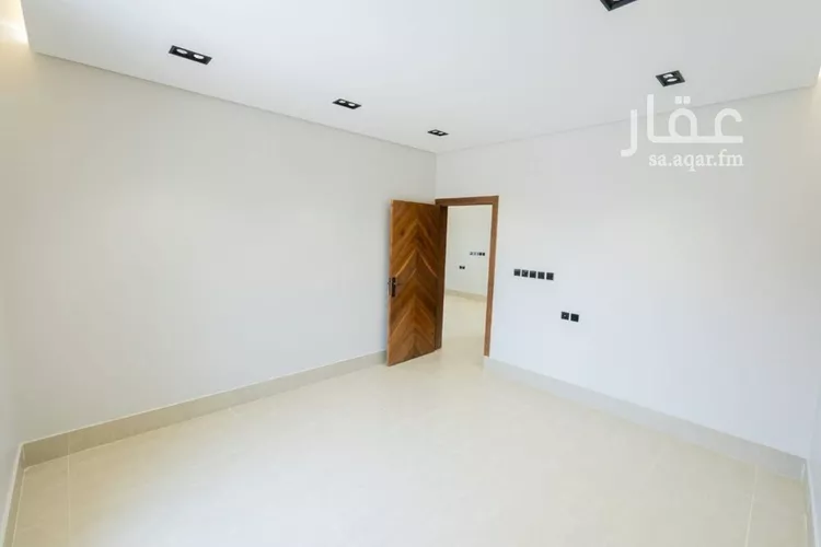 فيلا للبيع في شارع كعب الهجري, حي عكاظ, مدينة الرياض, منطقة الرياض 16