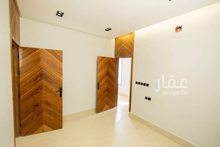فيلا للبيع في شارع كعب الهجري, حي عكاظ, مدينة الرياض, منطقة الرياض 11