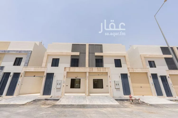 فيلا للبيع في شارع كعب الهجري, حي عكاظ, مدينة الرياض, منطقة الرياض 1 صورة