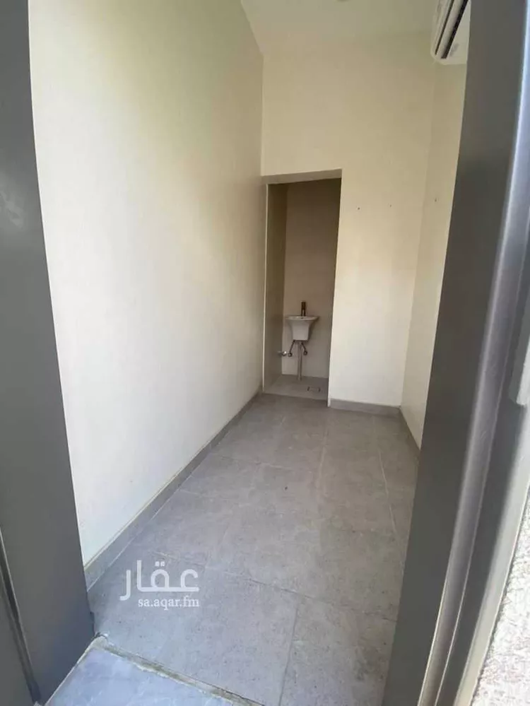 غرفة للإيجار في شارع الأمير خالد بن بندر بن عبدالعزيز, حي العارض, مدينة الرياض, منطقة الرياض صورة 2