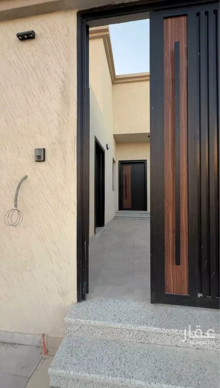 Floor for Sale in Medina Al Matar صورة 2