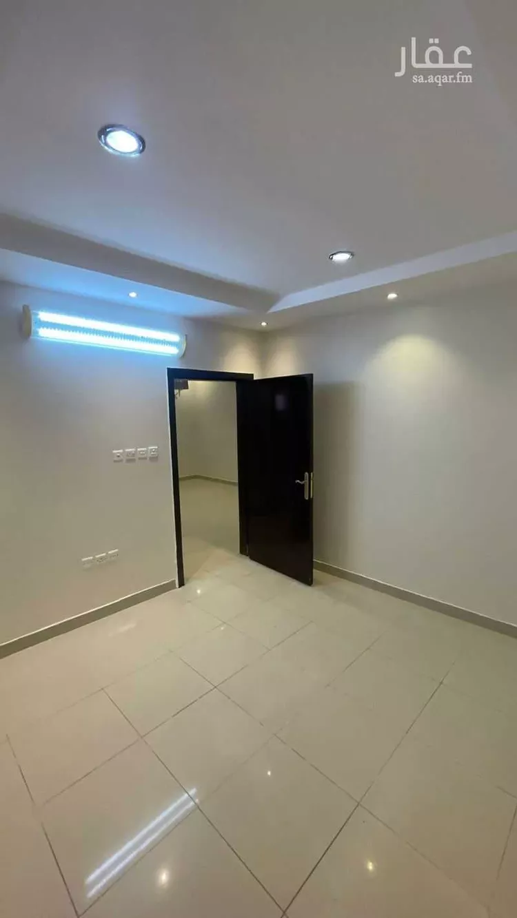 Floor for Rent in Riyadh Al Aziziyah صورة 3