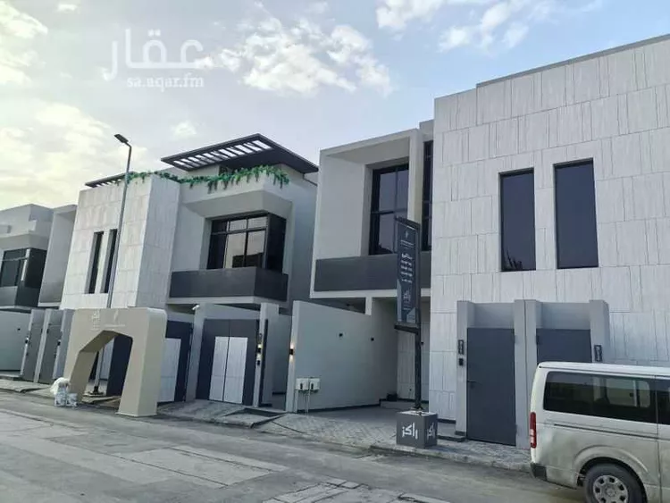 دور للبيع في شارع الربيع بن أنس ، حي العليا ، الرياض ، منطقة الرياض صورة 3