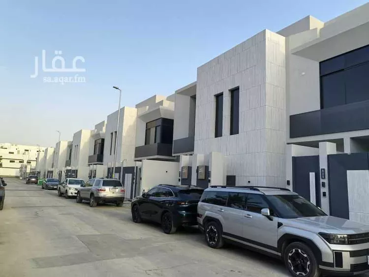 دور للبيع في شارع الربيع بن أنس ، حي العليا ، الرياض ، منطقة الرياض صورة 2