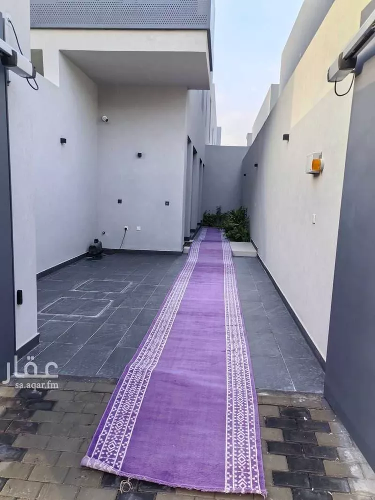 دور للبيع في شارع الربيع بن أنس ، حي العليا ، الرياض ، منطقة الرياض 1 صورة