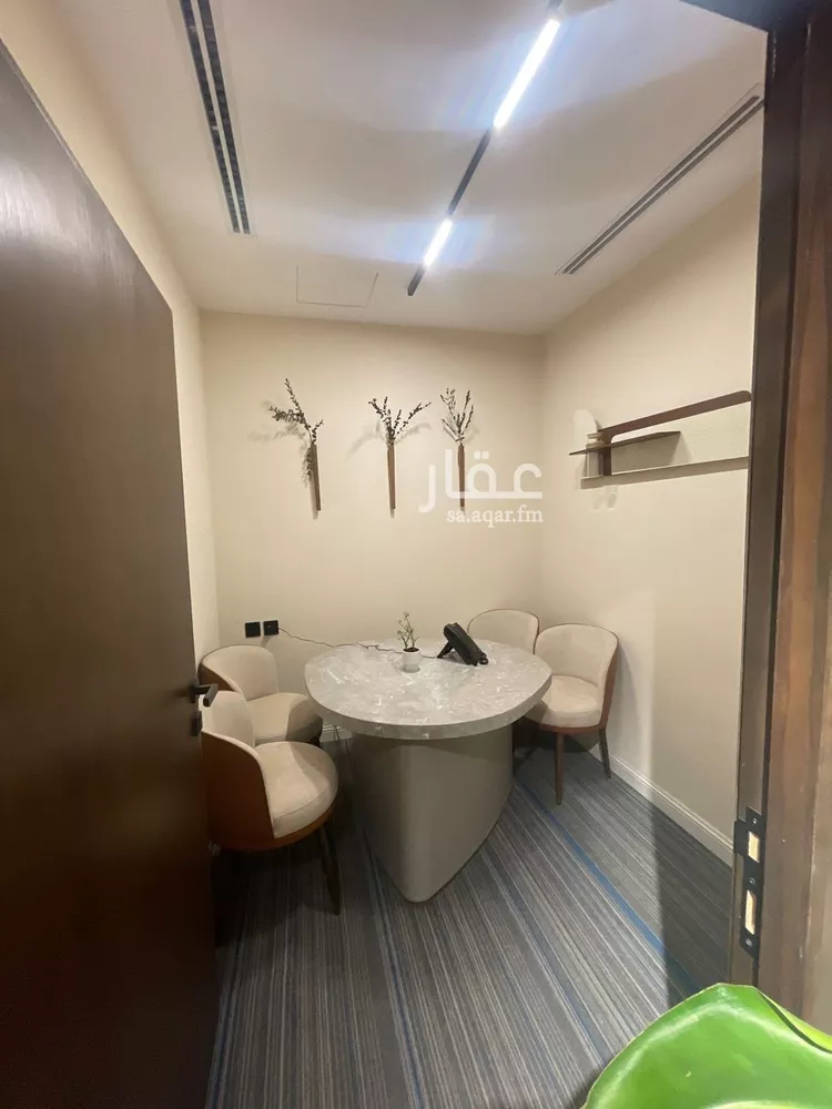 Commercial Office for Rent in Riyadh Al Yasmin صورة 2