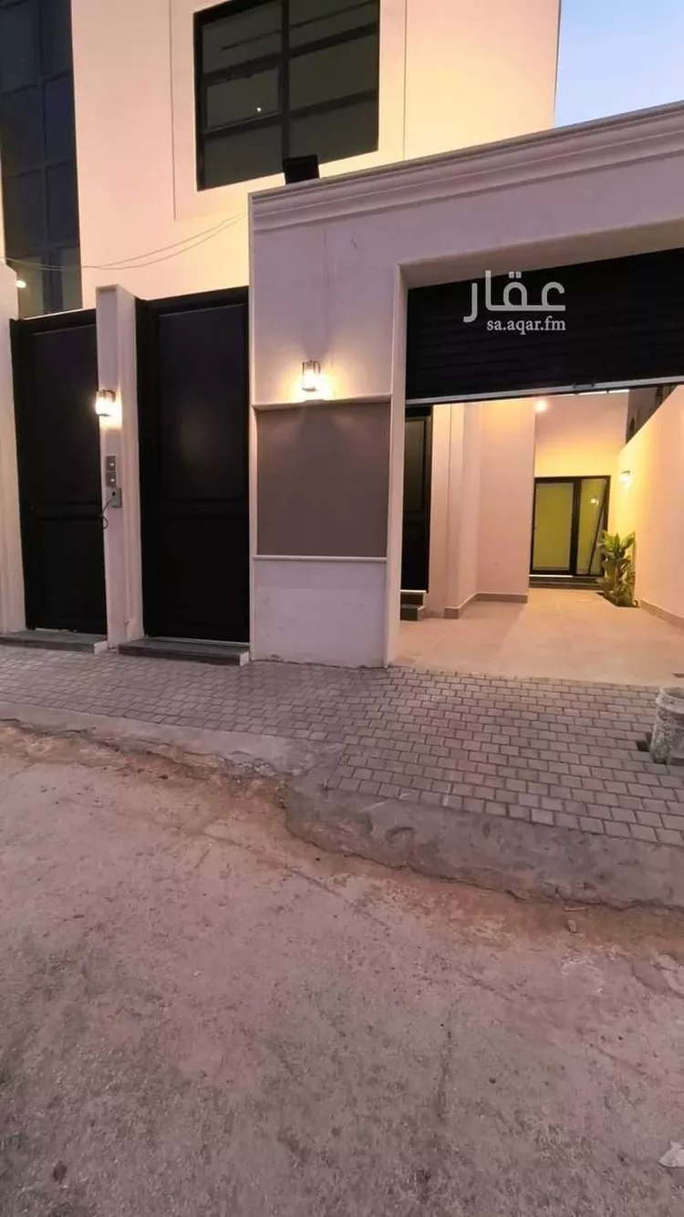 Floor for Sale in Riyadh Az Zahrah