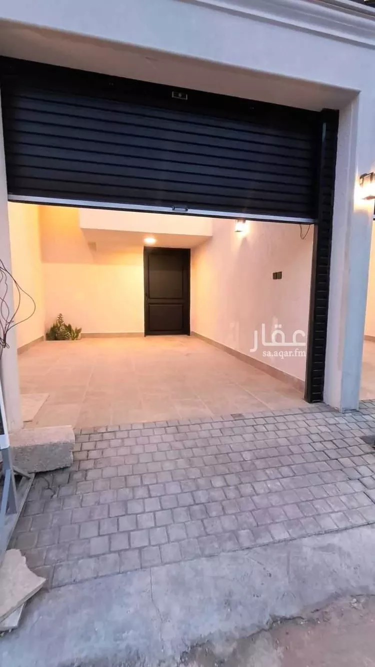 دور للبيع في شارع عمر الرازي, حي الزهرة, مدينة الرياض, منطقة الرياض