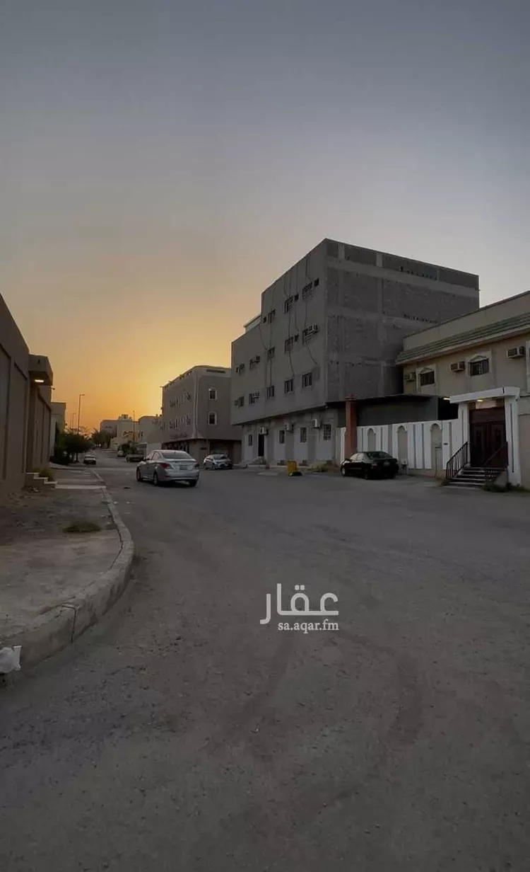 فيلا للبيع في شارع عبدالله ابن كثير, حي الخالدية, مدينة الخرج, منطقة الرياض صورة 2