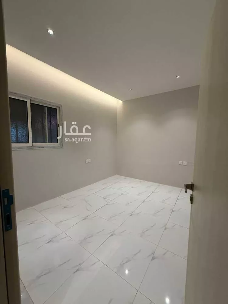 Building for Rent in Riyadh Al Mughrizat