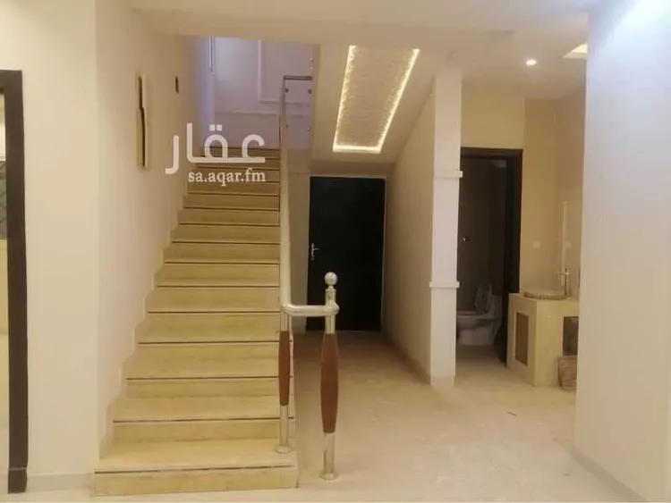 فيلا للبيع في شارع ابن سيدة اللغوي, حي عكاظ, مدينة الرياض, منطقة الرياض صورة 4