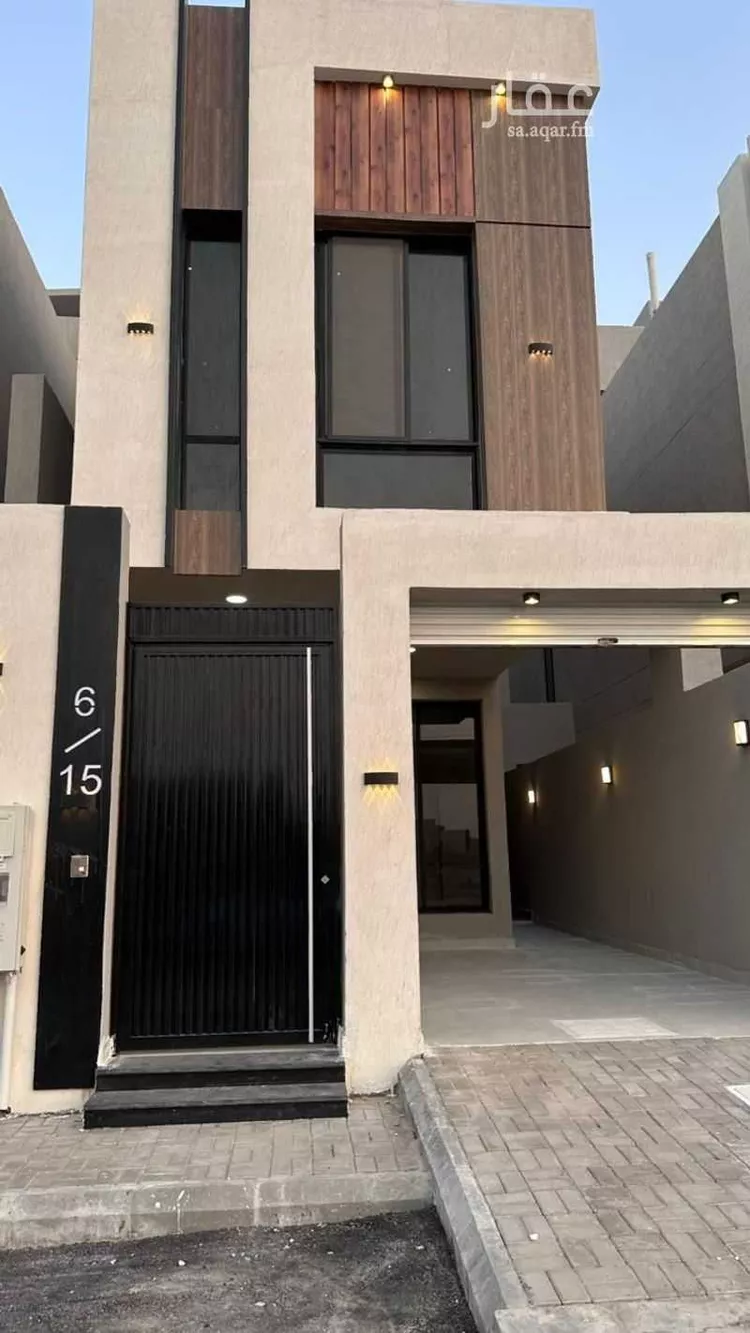 Villa for Sale in Al Hofuf Jonob Mansobi Al Taleem