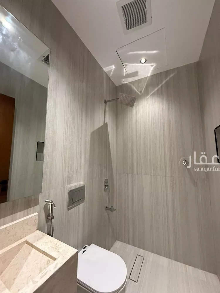 فيلا للبيع في شارع السيل الكبير, حي المهدية, مدينة الرياض, منطقة الرياض صورة 4