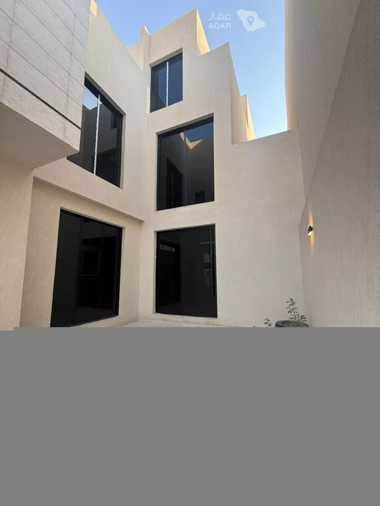Villa for Sale in Riyadh Al Mahdiyah 11