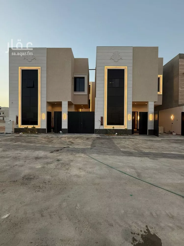 فيلا للبيع في شارع عبداللطيف بن المبارك, حي المهدية, مدينة الرياض, منطقة الرياض صورة 2