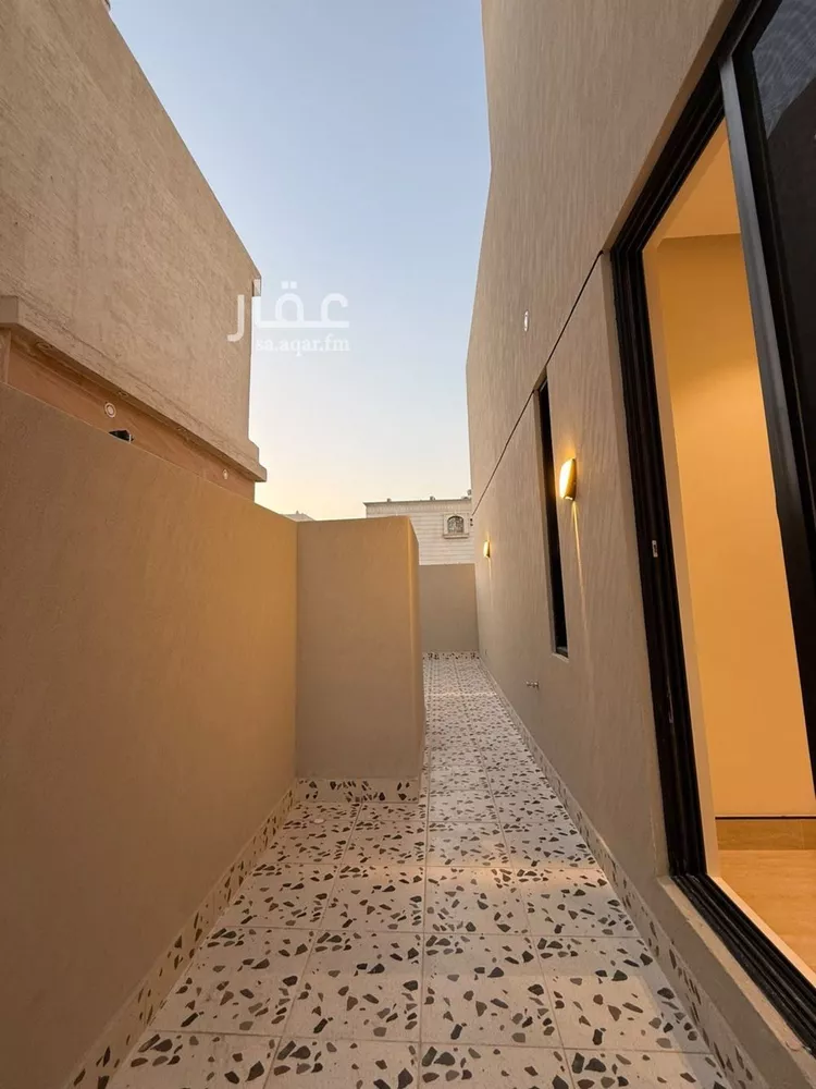Villa for Sale in Riyadh Al Mahdiyah 16