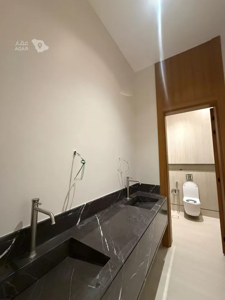 فيلا للبيع في شارع علي الجمال, حي المهدية, مدينة الرياض, منطقة الرياض 14