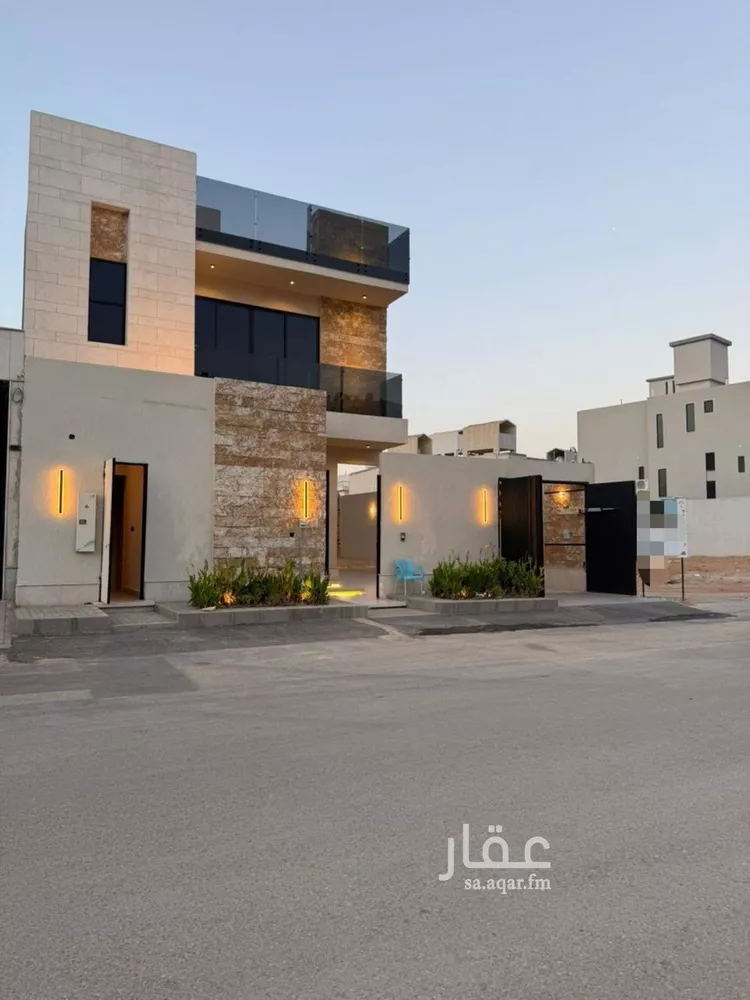 فيلا للبيع في شارع عبداللطيف بن المبارك, حي المهدية, مدينة الرياض, منطقة الرياض صورة 3