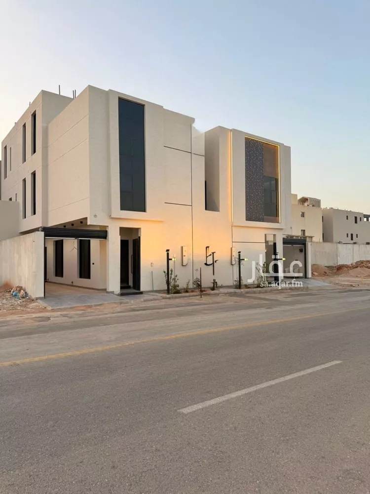 فيلا للبيع في شارع محمد بن هبة الله, حي المهدية, مدينة الرياض, منطقة الرياض 11