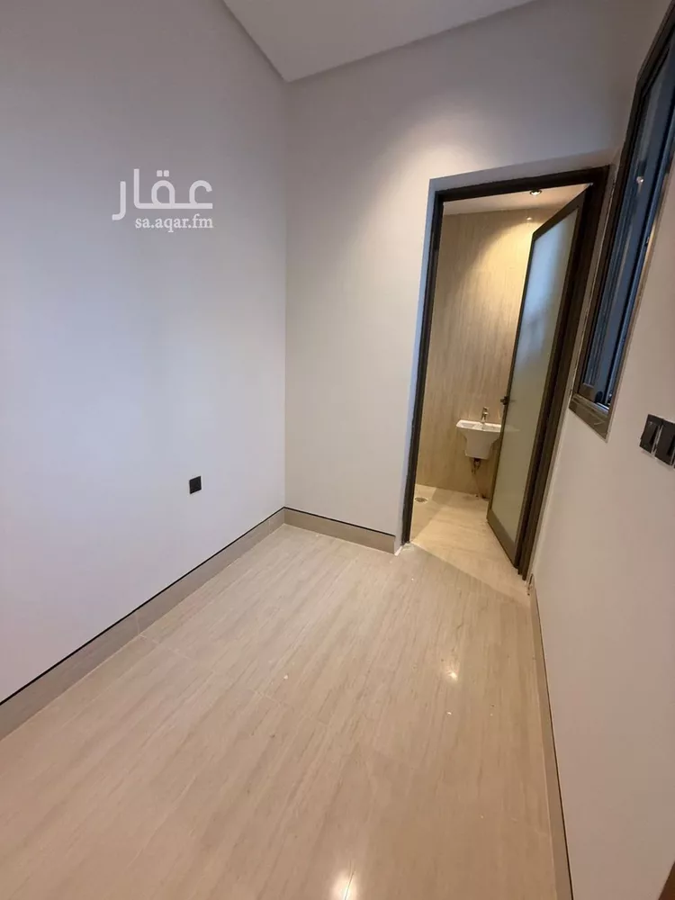 فيلا للبيع في شارع محمد بن هبة الله, حي المهدية, مدينة الرياض, منطقة الرياض 10