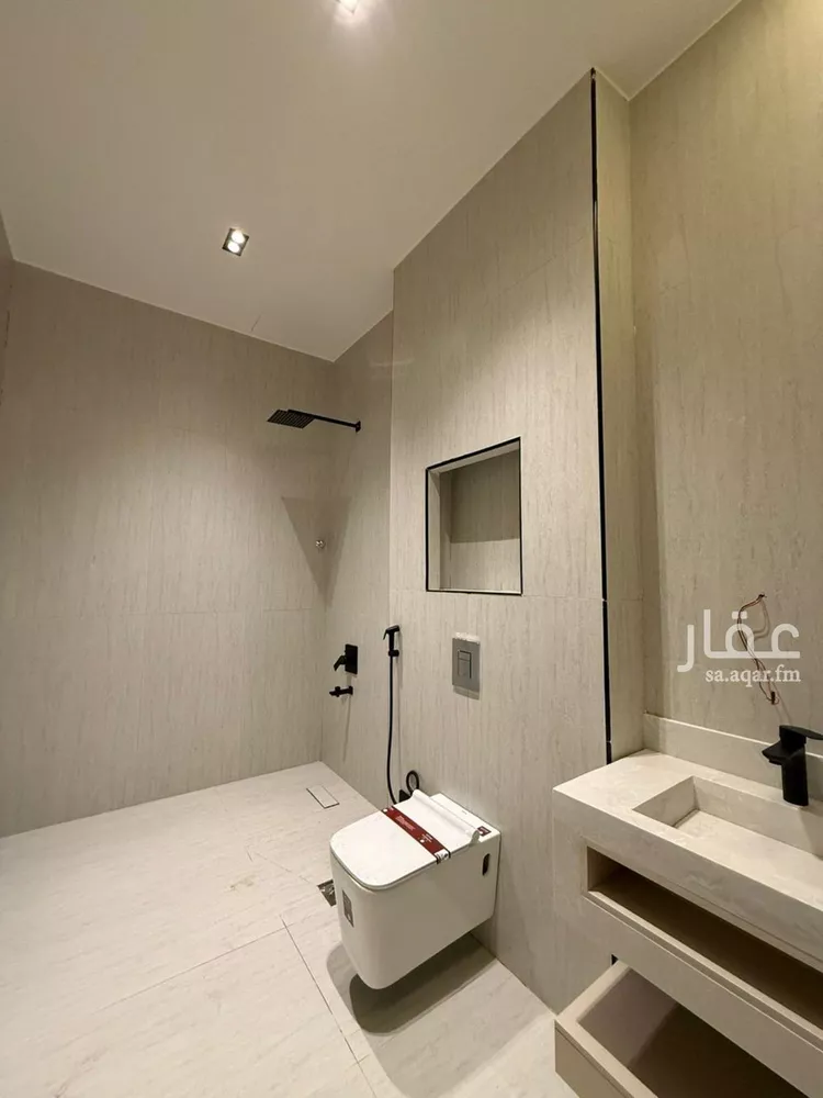 فيلا للبيع في شارع إبراهيم بن علي بن علوي, حي المهدية, مدينة الرياض, منطقة الرياض صورة 5