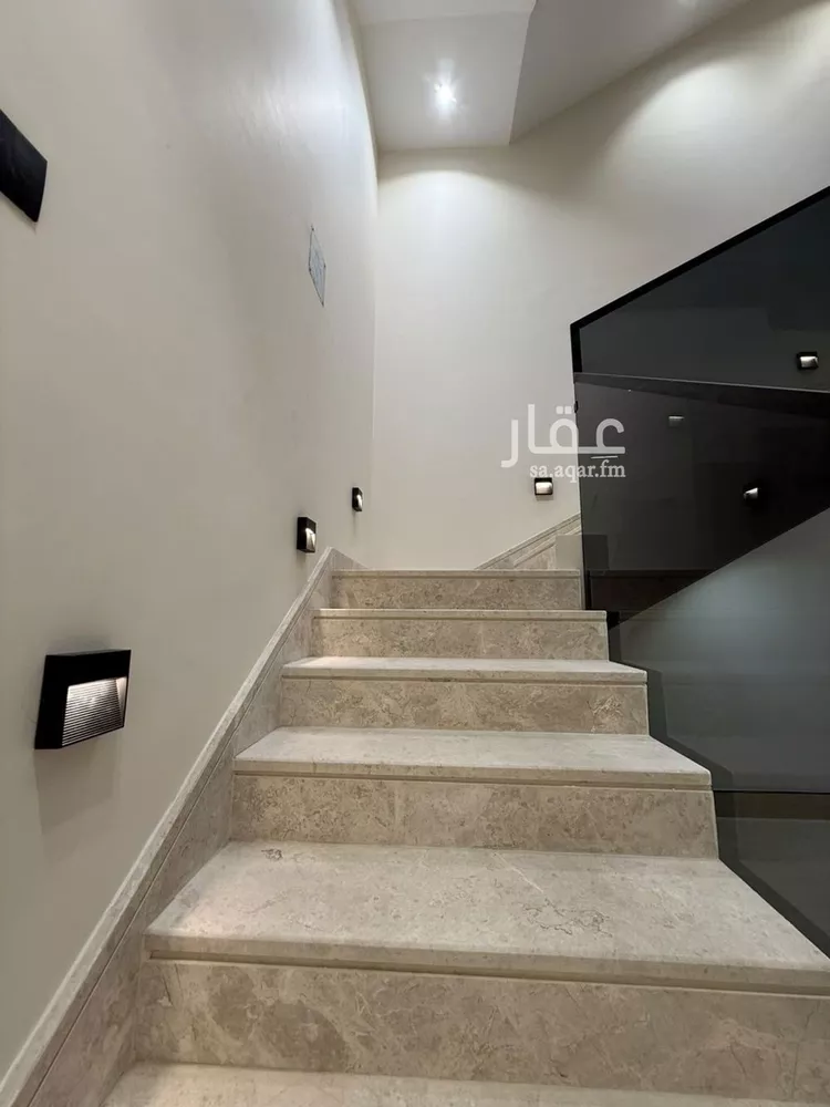 Villa for Sale in Riyadh Al Mahdiyah 15