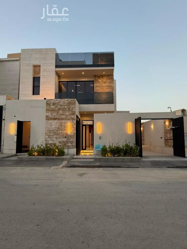 فيلا للبيع في شارع عبداللطيف بن المبارك, حي المهدية, مدينة الرياض, منطقة الرياض صورة 2