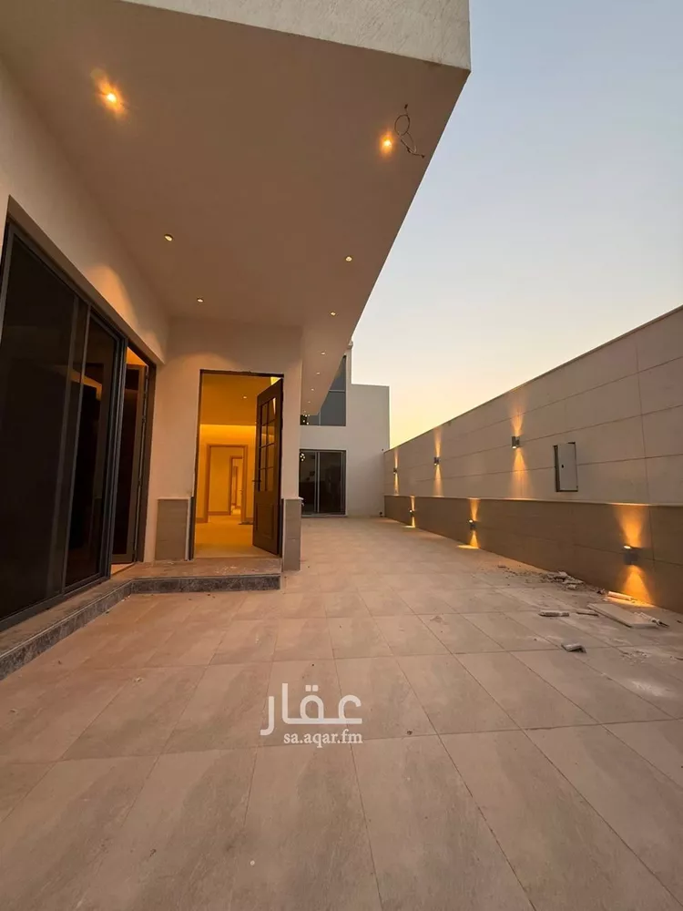 فيلا للبيع في شارع عبداللطيف بن المبارك, حي المهدية, مدينة الرياض, منطقة الرياض صورة 4