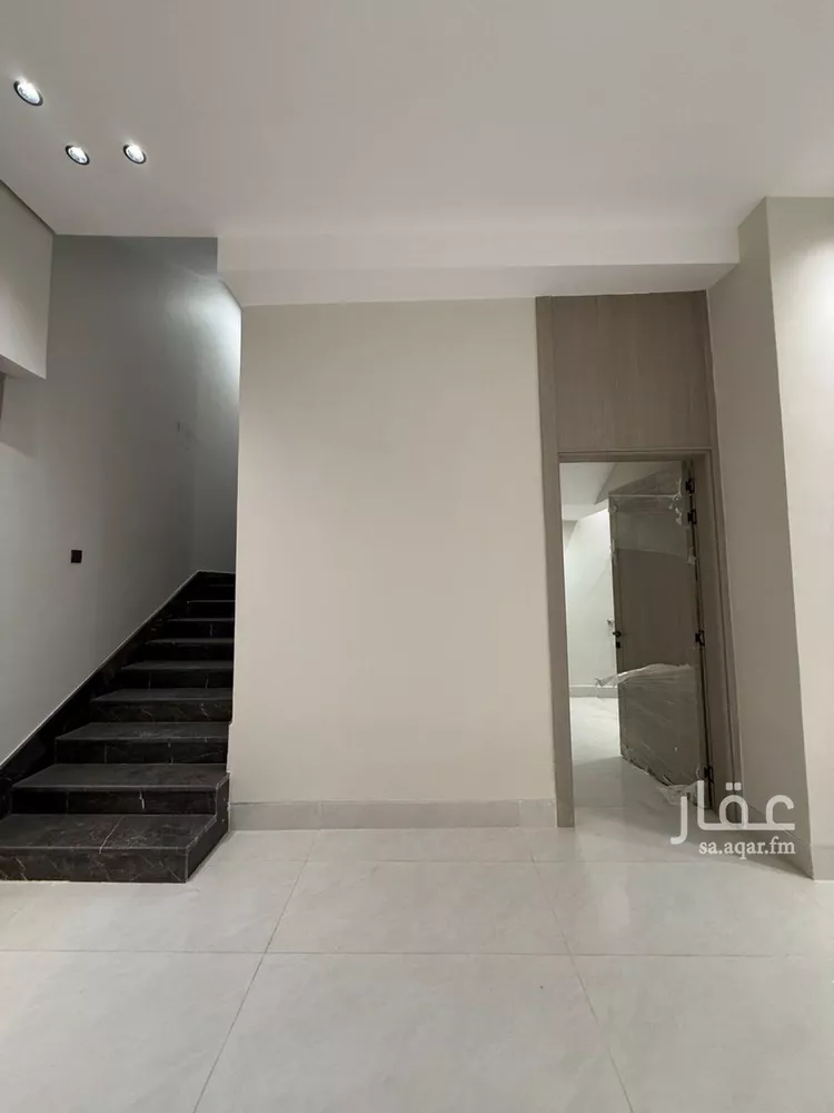 فيلا للبيع في شارع السيل الكبير, حي المهدية, مدينة الرياض, منطقة الرياض 25