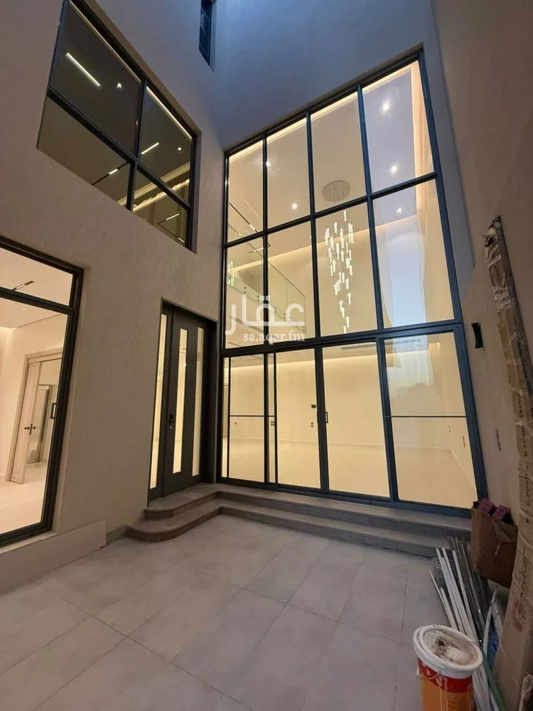 فيلا للبيع في شارع عبداللطيف بن المبارك, حي المهدية, مدينة الرياض, منطقة الرياض صورة 4