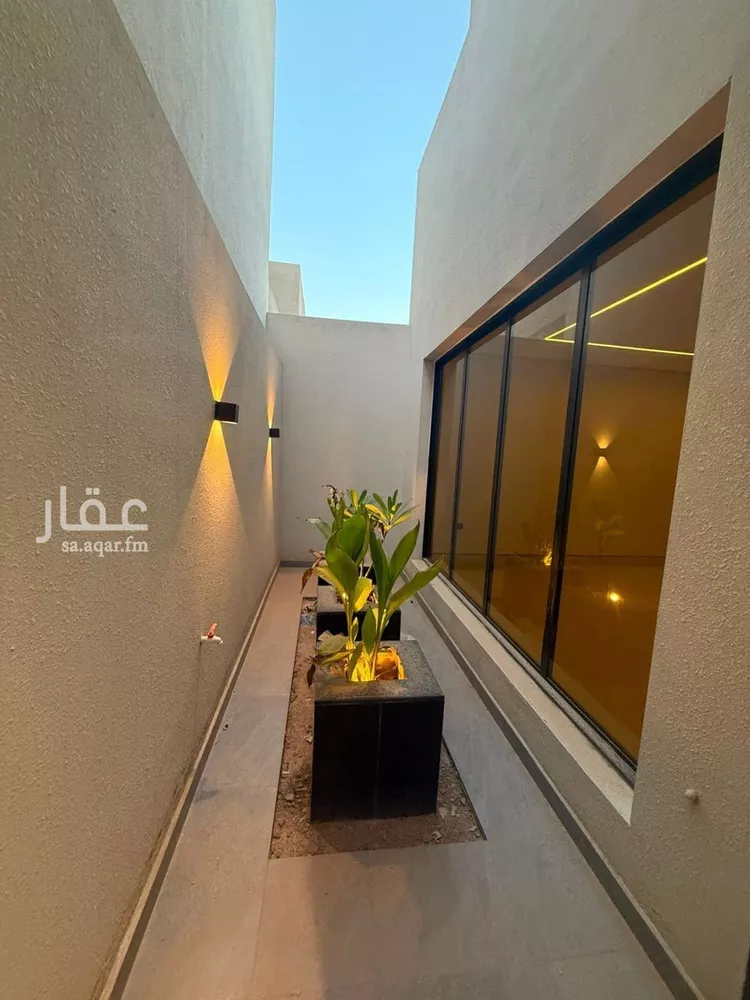 فيلا للبيع في شارع محمد بن هبة الله, حي المهدية, مدينة الرياض, منطقة الرياض صورة 2