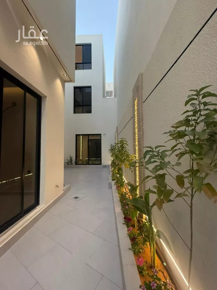 فيلا للبيع في شارع السيل الكبير, حي المهدية, مدينة الرياض, منطقة الرياض صورة 5
