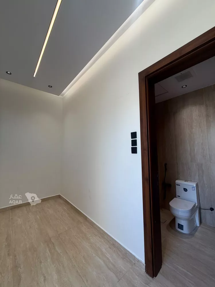 Villa for Sale in Riyadh Al Mahdiyah 8