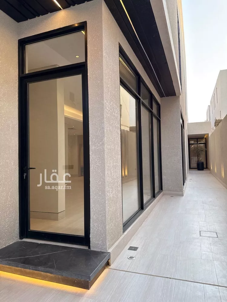 دور للبيع في شارع إبراهيم بن باز, حي العليا, مدينة الرياض, منطقة الرياض صورة 2
