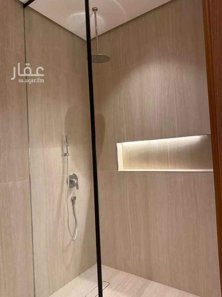 دور للبيع في شارع إبراهيم بن باز, حي العليا, مدينة الرياض, منطقة الرياض 7
