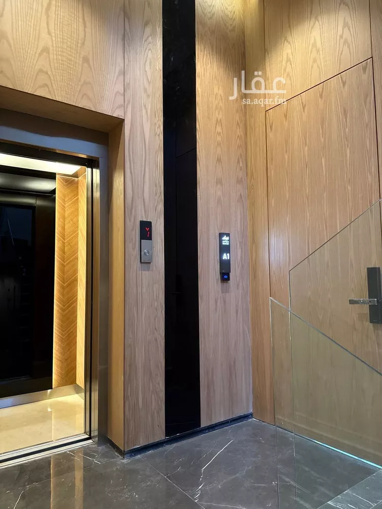 دور للبيع في شارع إبراهيم بن باز, حي العليا, مدينة الرياض, منطقة الرياض 12