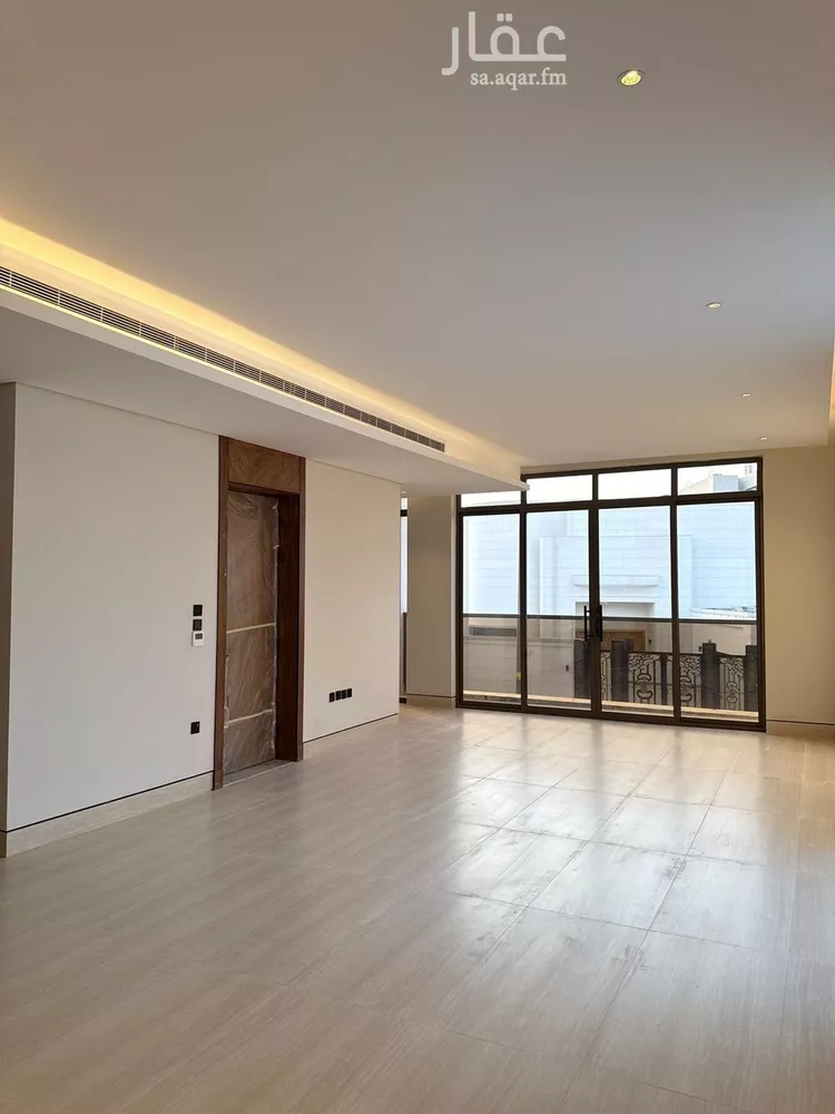 Floor for Sale in Riyadh Ar Raid 9