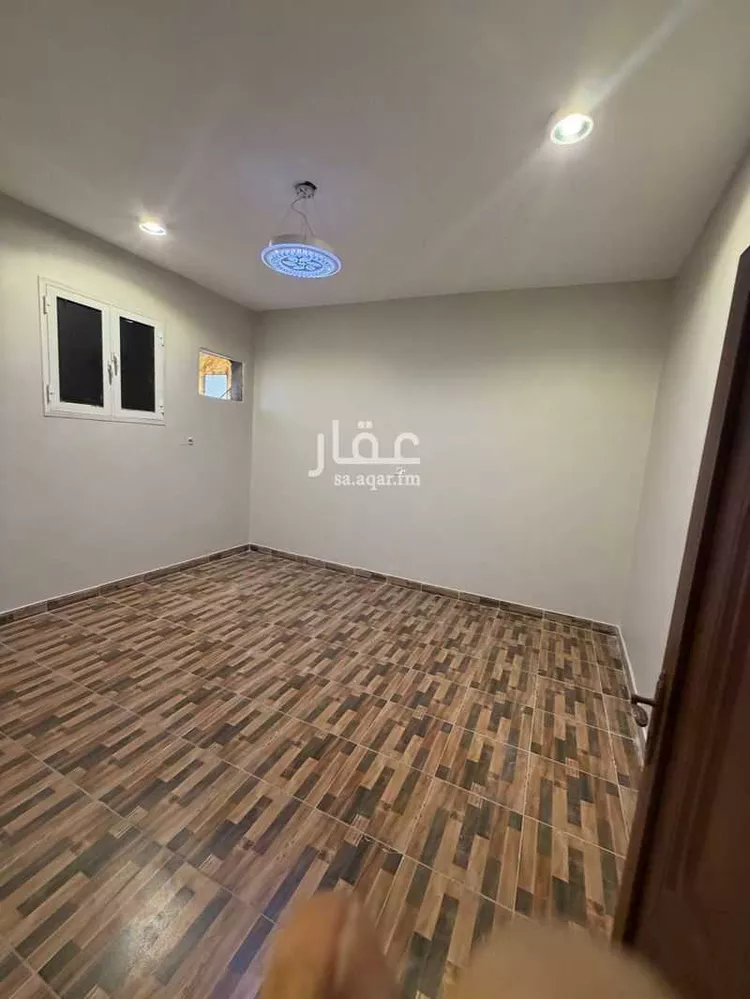 شقة للإيجار في شارع محمد بن ناصر ، حي الربوة ، صامطة ، صامطة صورة 4