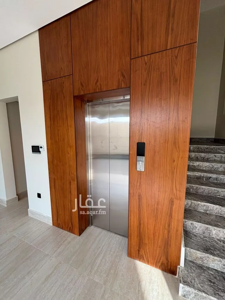 فيلا للبيع في شارع الحصين, حي الملقا, مدينة الرياض, منطقة الرياض صورة 5