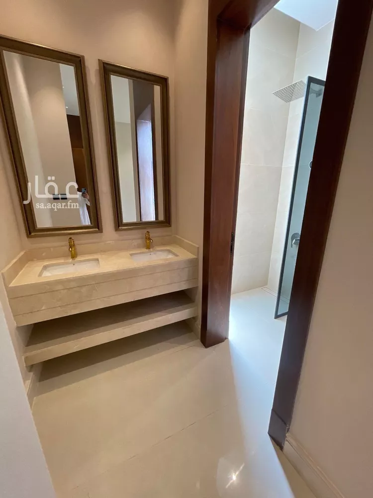 Floor for Sale in Riyadh Al Malqa صورة 3