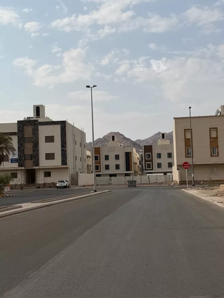 أرض للبيع في شارع حجاج بن الحارث ، حي شظاة ، المدينة المنورة ، منطقة المدينة المنورة