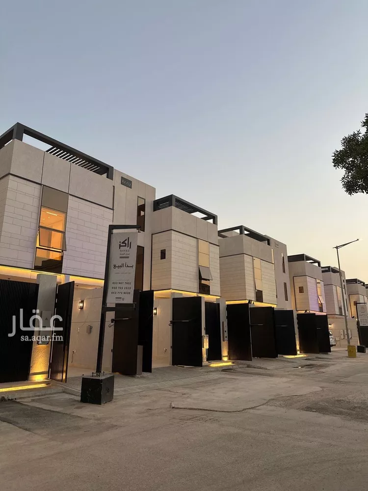 دور للبيع في شارع جبل مرخة, حي القادسية, مدينة الرياض, منطقة الرياض