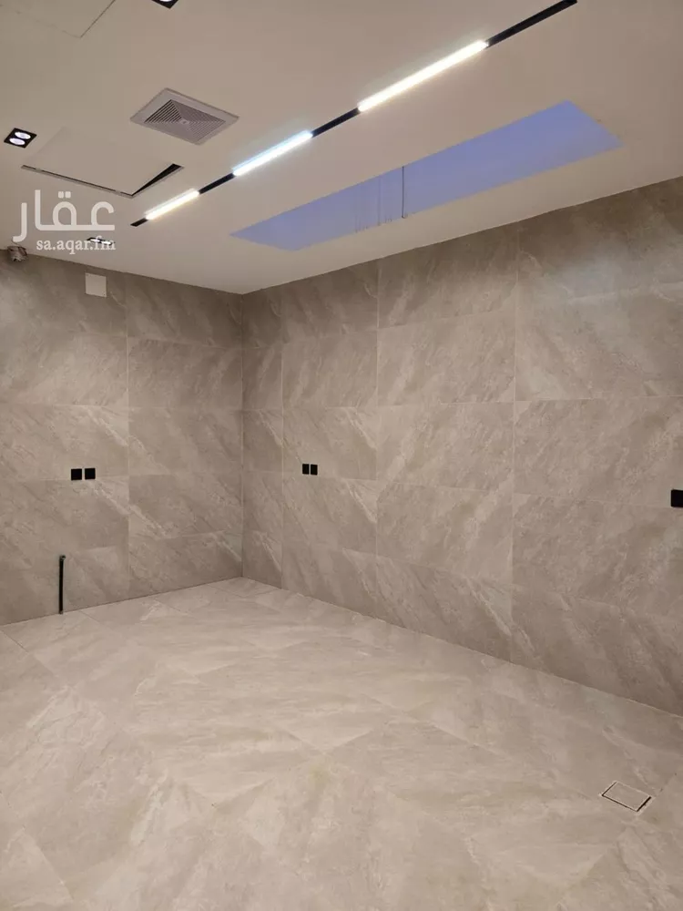 Villa for Sale in Riyadh Al Arid 9