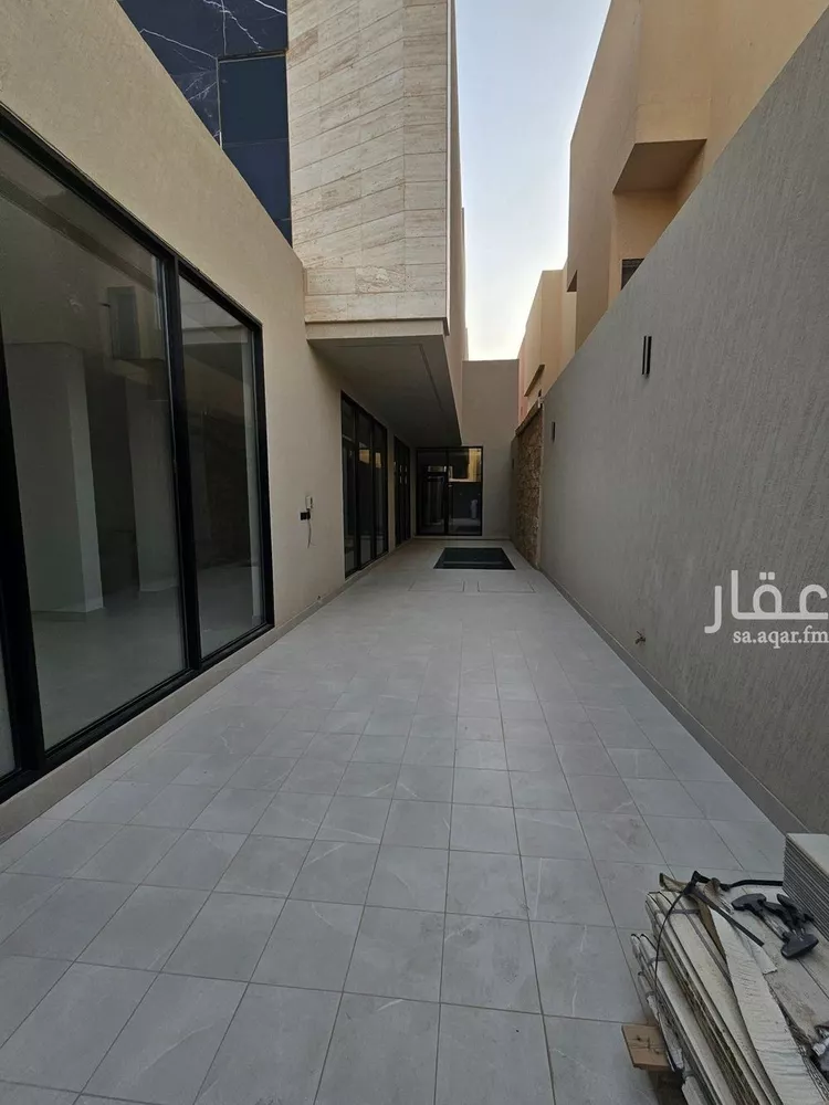 Villa for Sale in Riyadh Al Malqa 12